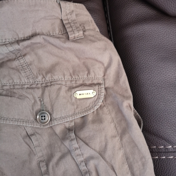 Shorts - Picture 2 of 3